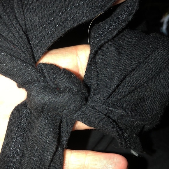 Stranded black XXL LOVE top cotton tie front w/ silk back - Picture 4 of 5